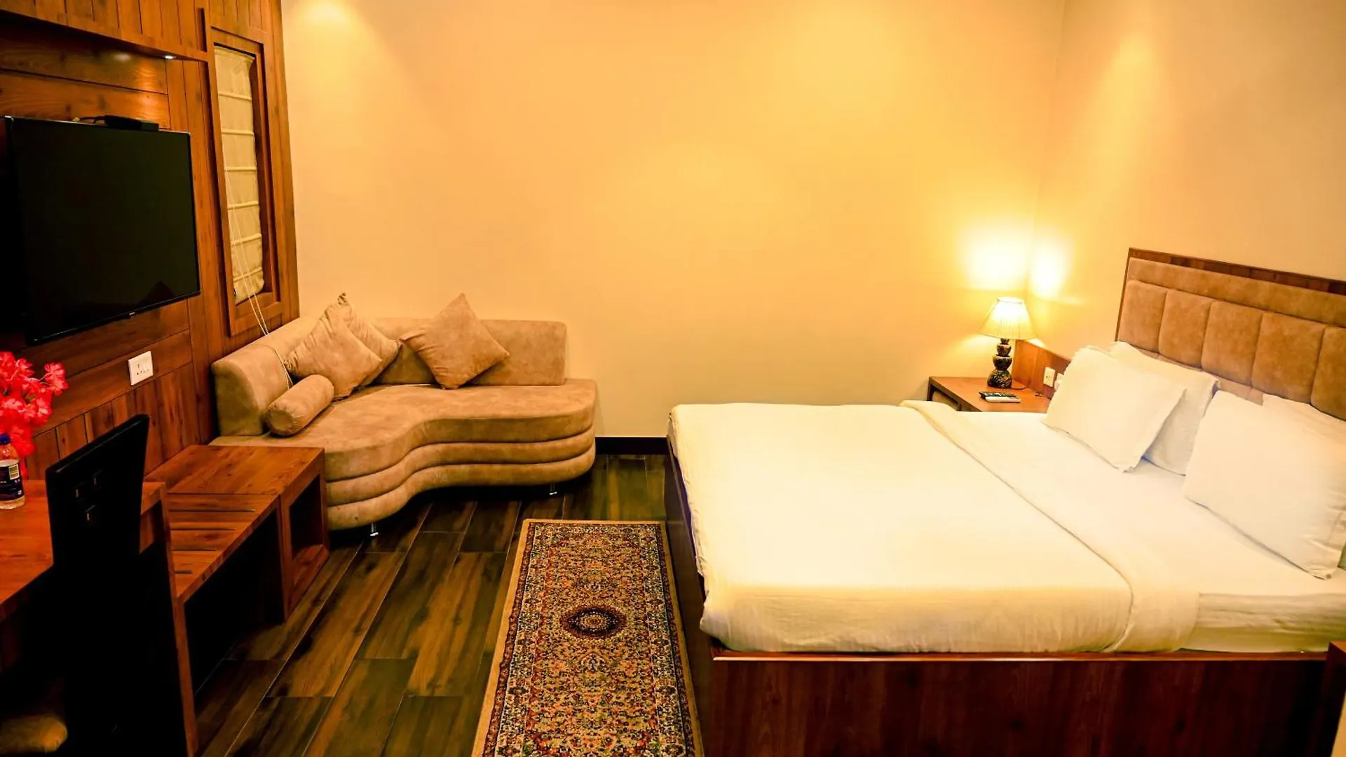 Hotel Cresent - Near Assi Ghat Varanasi